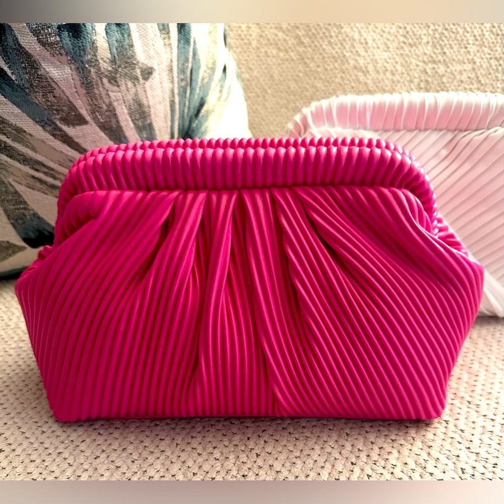 Fuchsia Cloud Clutch